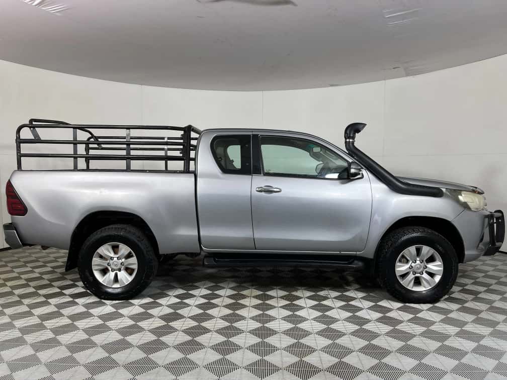 Toyota Hilux  - Image 3